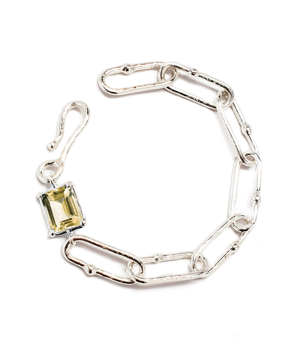 Long link outlet bracelet